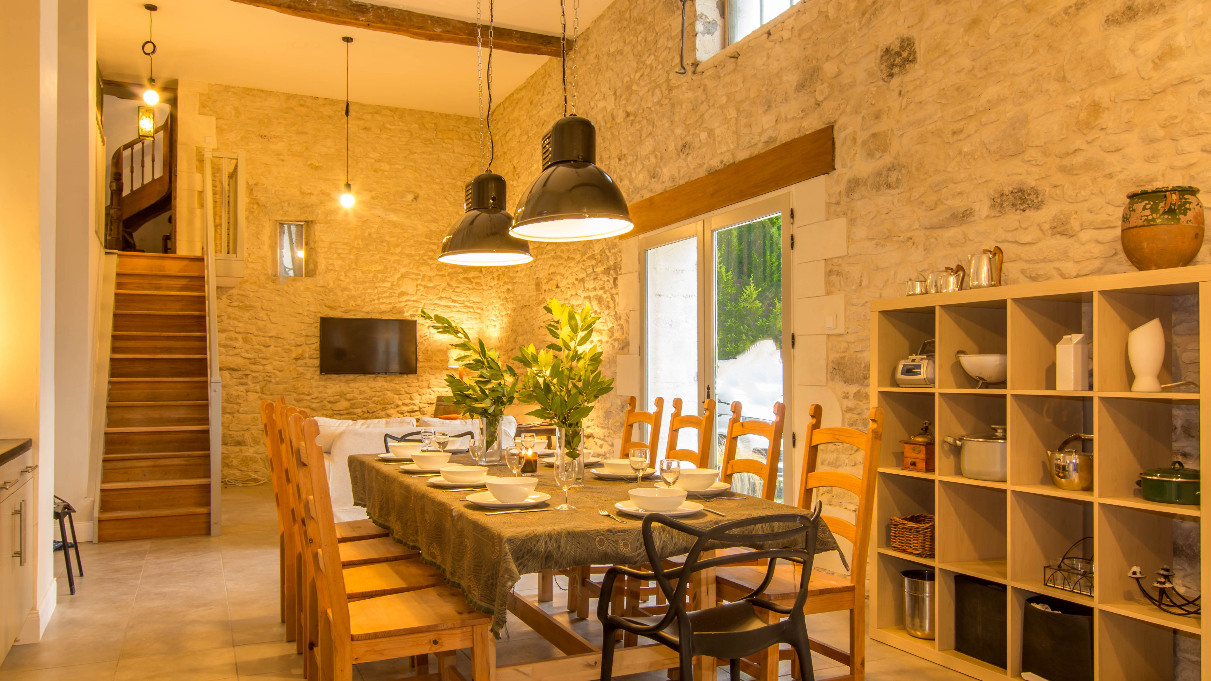 The Orangerie TV screen (4)-2.jpg